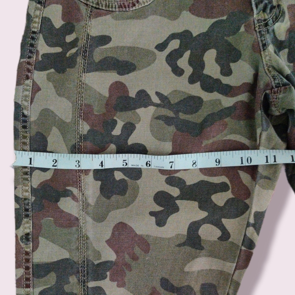 No Boundaries Green Camouflage Shorts Size Juniors 11 - Picture 9 of 9